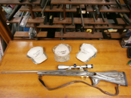 ACCUFLITE ARMS CUSTOM SAKO WITH GOLD SAKO 691 ; ACTION; 300 WIN MAG;